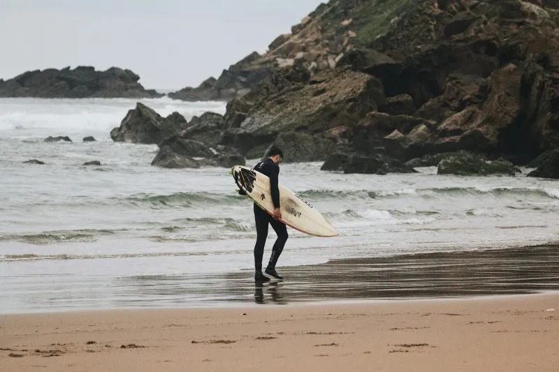 Chasing Perfect Waves in an Imperfect City: Brighton's Landlocked Surf Obsession